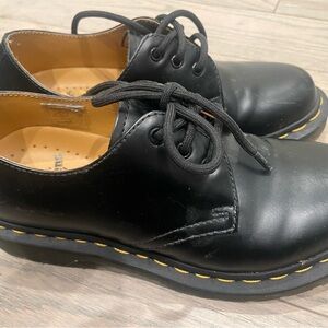 Dr. Martens 11837 Women’s Oxfords